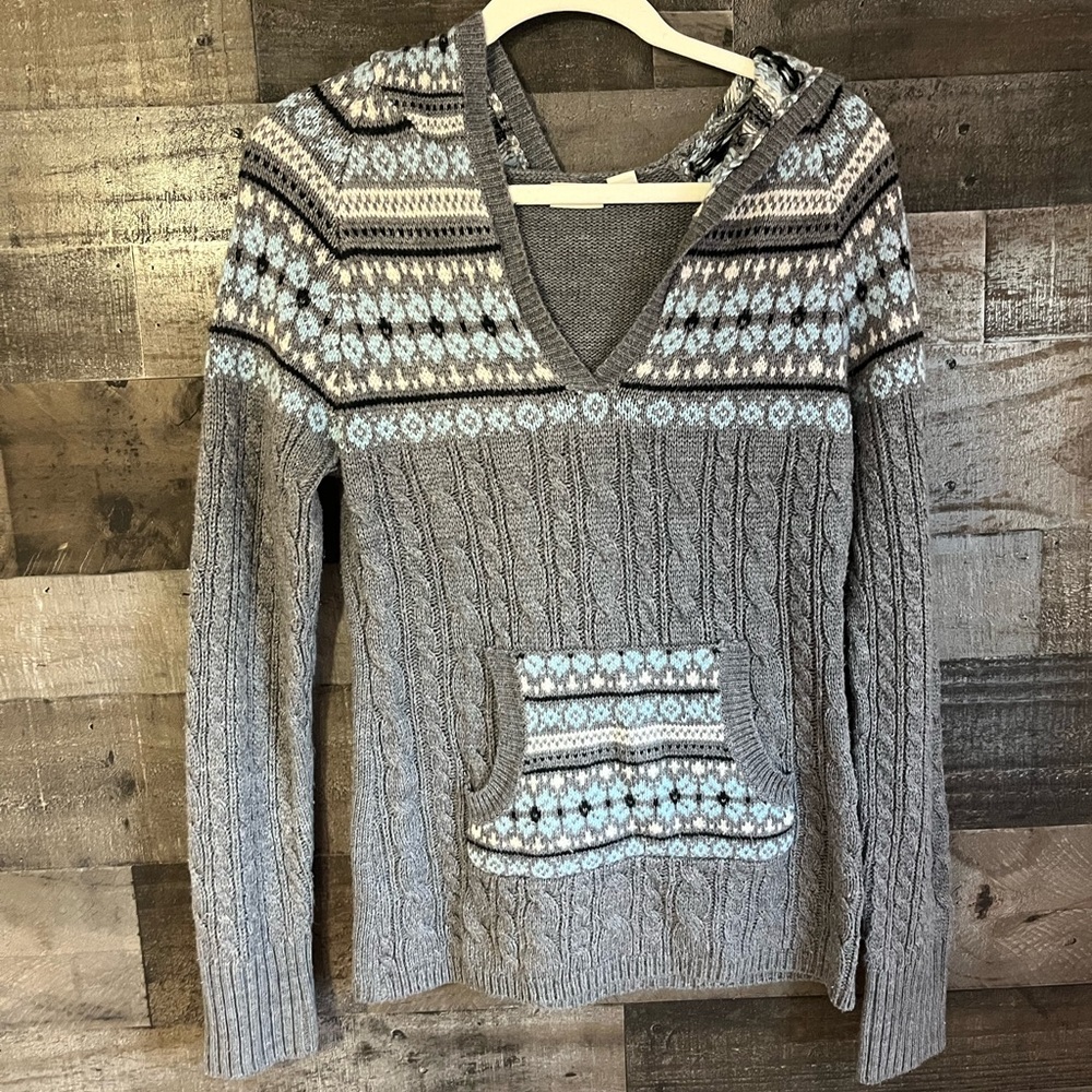 Cato Hooded Sweater